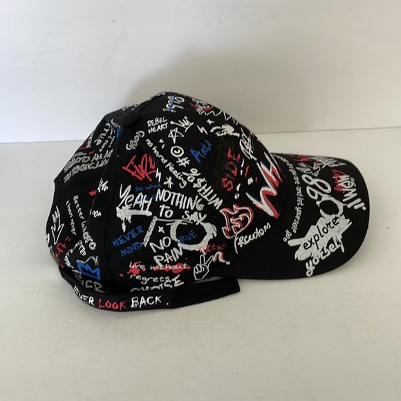 Graffiti Black Hat Adjustable NWOT - Picture 4 of 5